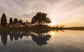  Borgo Le Colline Luxury Agriturismo in Tuscany  Гамбасси Терме